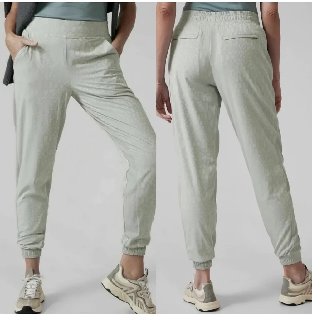 Athleta Brooklyn Lined Textured Jogger Pants Lined Serpentine Coast Green Sz 12 - Picture 1 of 12